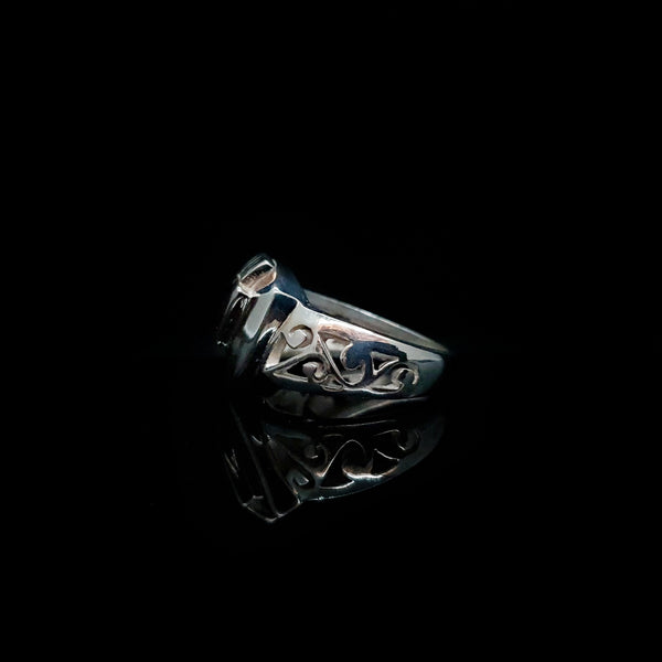 Anillo Triángulo