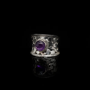 Anillo Curvo con Amatista