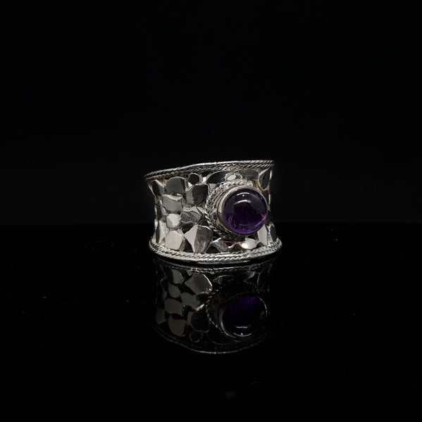 Anillo Curvo con Amatista