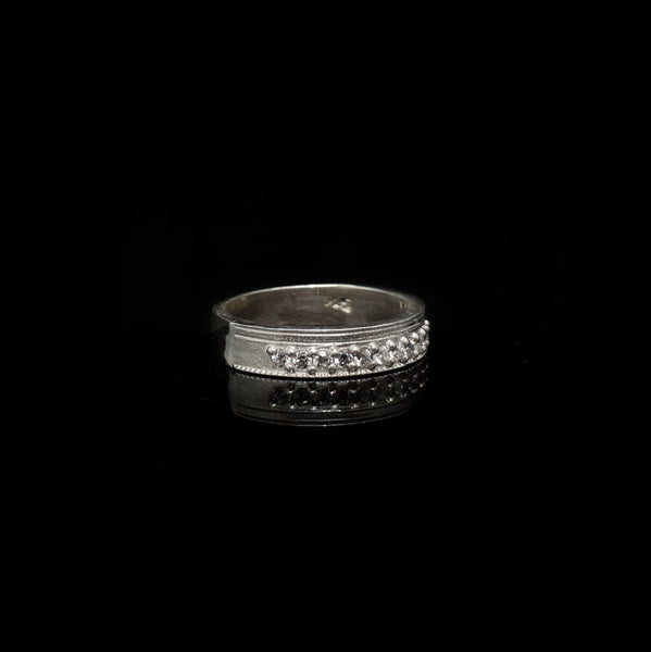 Anillo Caballero Circonias