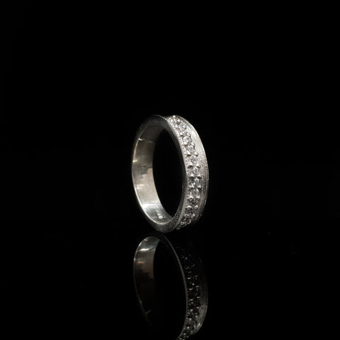Anillo Caballero Circonias