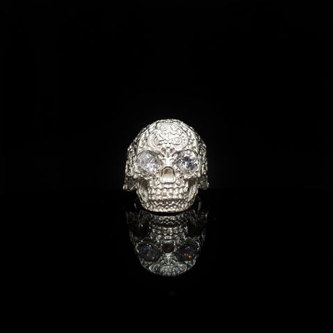 Anillo Cráneo con Circonias