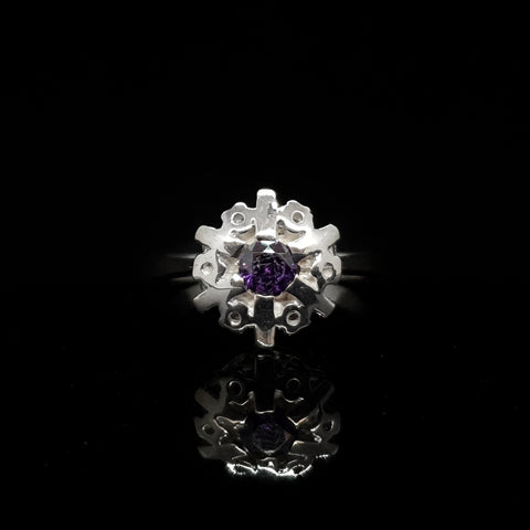 Anillo Flor con Circonia Morada